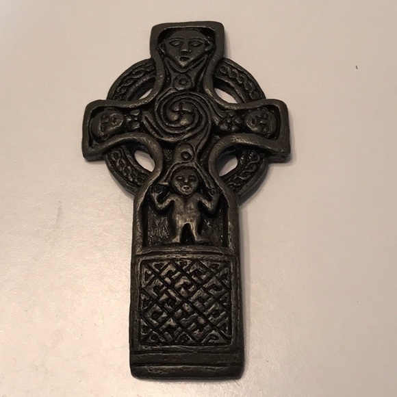 Preowned Wild Goose Studio Galen Priory Cross - 6” - Picture 1 of 6